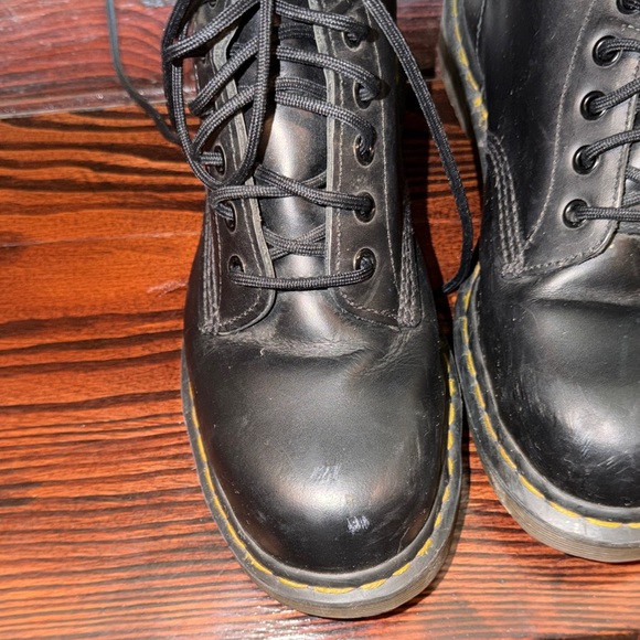 MENS US 8 Black Lace-Up Combat Boots - Doc Marten - Picture 2 of 11